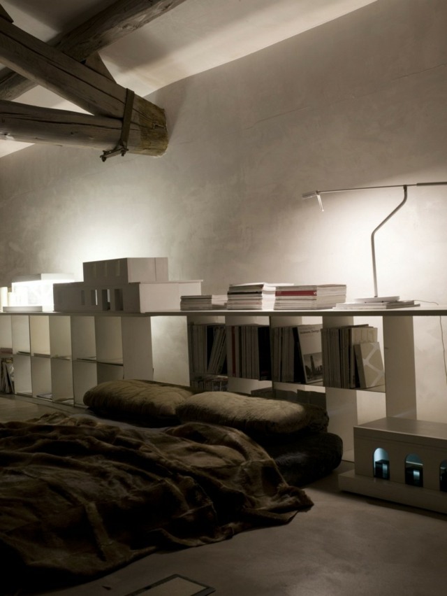 Spálňa v puristickom vidieckom štýle v štýle sadrovej podlahy Matzatze Optika matrace na sadrokartónové podlahy vo vidieckom štýle