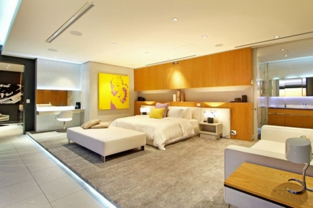 Retro štýl spálne zariadený drevom Marylin Monroe Pop Art Štýl zariadená drevená skriňa Marylin Monroe Pop Art za posteľou