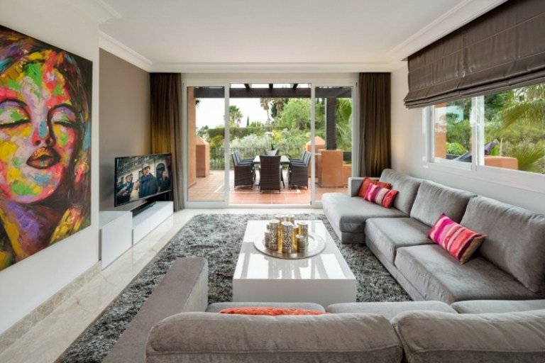 Dizajn steny-hnedý-dizajn steny-biele steny