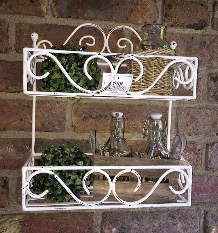 nástenná polica-dekorácia-ošarpaný-šik-kov-bielo-vidiecky štýl domu