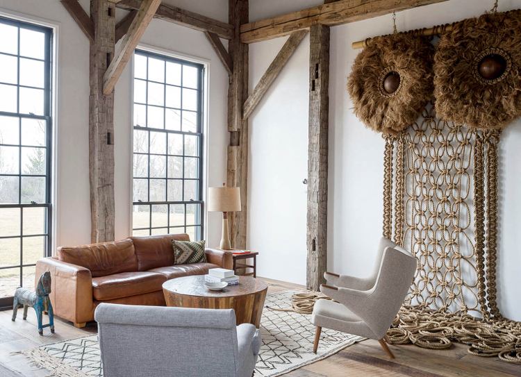 Tapiséria deco macrame veľká dizajnová obývačka zariadená vo vidieckom štýle