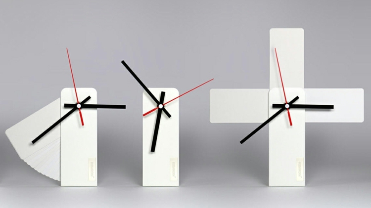 dizajn-nástenné hodiny-vzor-inšpirácie-plus-ukazovateľ-čierna