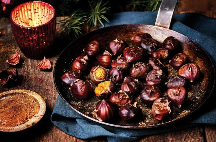 Pečené gaštany zjemňujú chuť topinamburovej polievky so smotanou