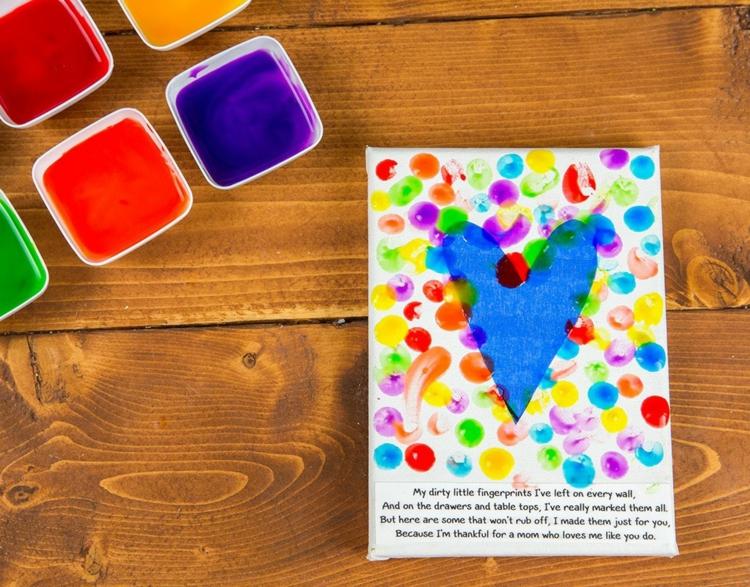 Tip na darček od detí so srdcom na plátne