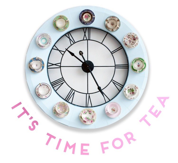 Nástenné hodiny zo starých šálok vyrábajte nápady sami