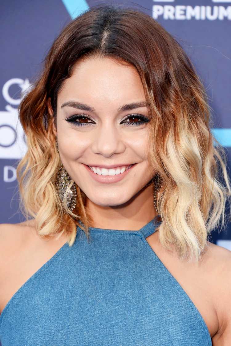 balayage technika krátke vlasy-bob-čierna-hnedá-blond-ombre-štýl