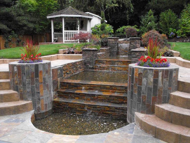 kaskádovo-záhradný-moderný-stredomorský-pieskovcový obklad