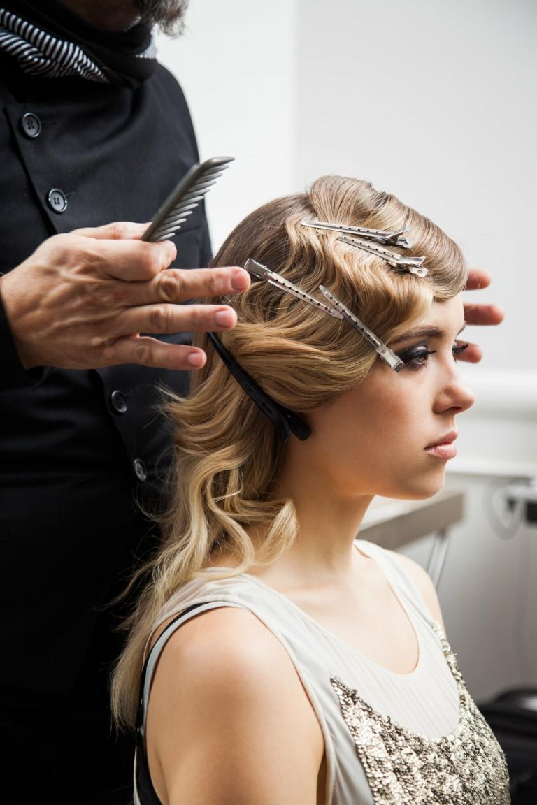 Návod na vodnú vlnu Elegantné dlhé vlasy