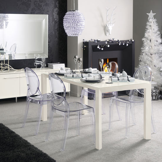 biele vianočné dekorácie nápady jedáleň biely vianočný stromček biele-vianočné-dekorácie-nápady-jedáleň-biela-vianočný stromček