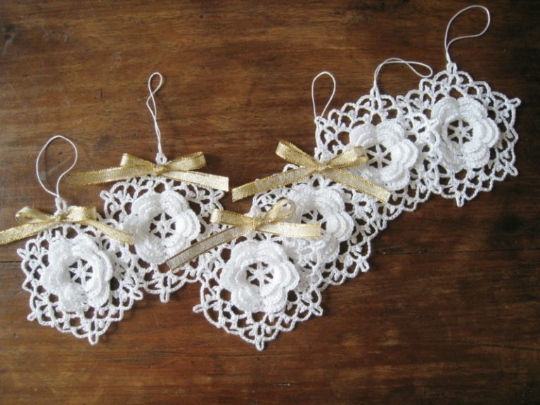 Vintage čipkované vianočné ozdoby na vianočný stromček biele vianočné ozdoby ozdoby na vianočný stromček vintage čipkované prívesky