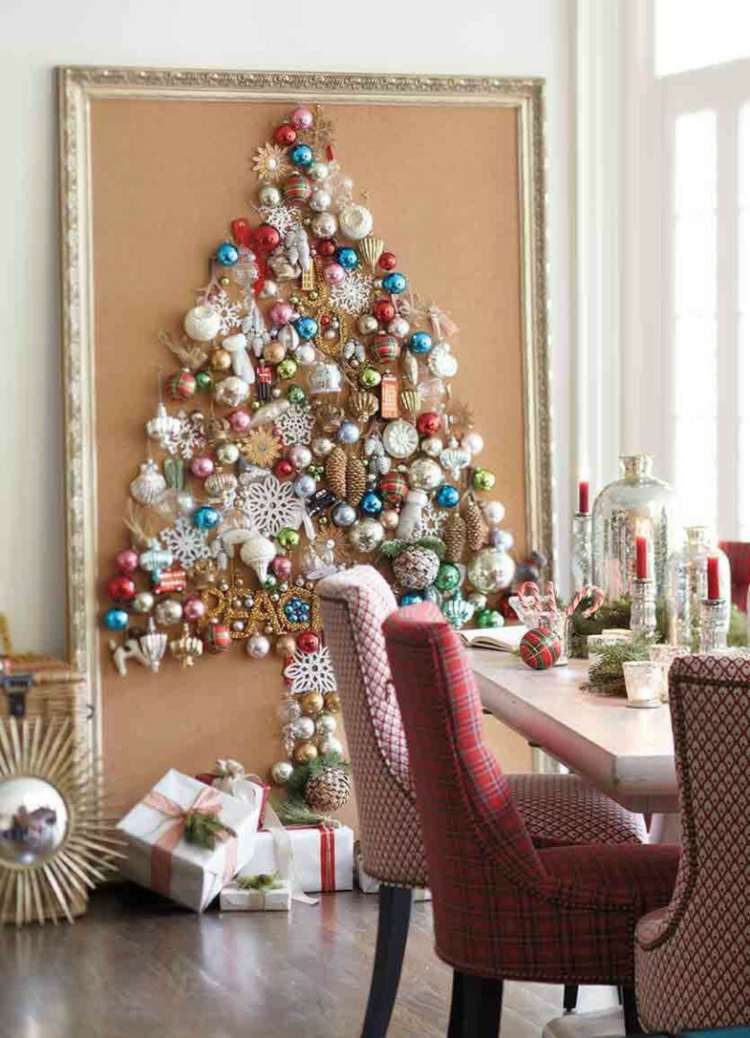 Na vianočné ozdoby používajte zvislé povrchy vianočná dekorácia pre malý byt dekorácia steny dekorácia stromčeka rám nápad jedáleň