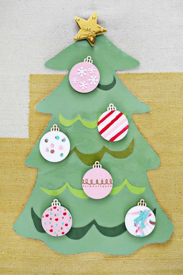 Magnetické remeslá pre vianočný stromček s deťmi