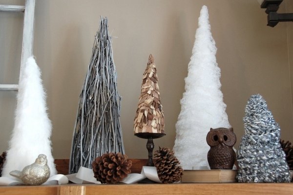 Vianočné stromčeky drotárske šišky vetvičky perie rustikálne drotár vianočné stromčeky sami šišky vetvičky perie vidiecky