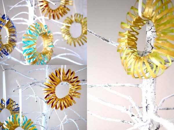 drôtiky toaletného papiera rolky vianočný stromček dekorácie zlatá červená rolky od toaletného papiera nápad na vianočné ozdoby na vianočný stromček zlatá červená