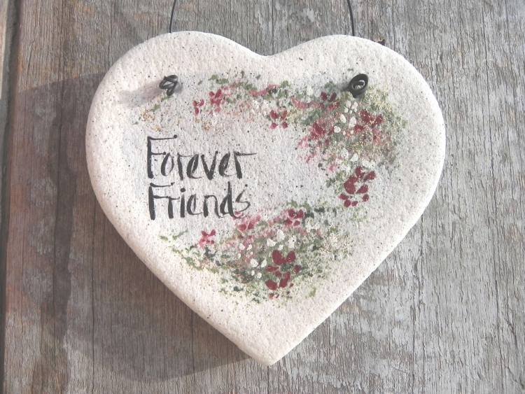 ozdoby na vianočný stromček-drotár-deti-soľ-cesto-kruh-priatelia-priateľstvo-biele