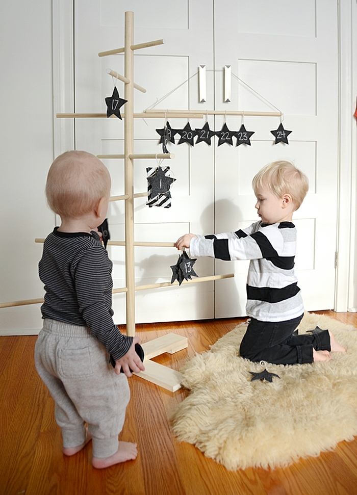 Vytvorte si adventný kalendár sami - nápad na dobrú náladu Deti si vyrábajú vlastné adventné kalendáre s puristickým dizajnom