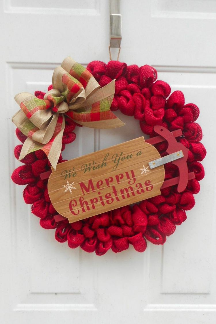 vianočná výzdoba bobuľové tóny dverný veniec tyl malina moderná neobyčajná