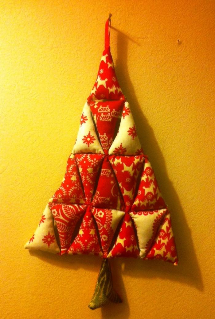 urobte si skvelú vianočnú výzdobu sami Stromček vyrobený z dielov v jednom