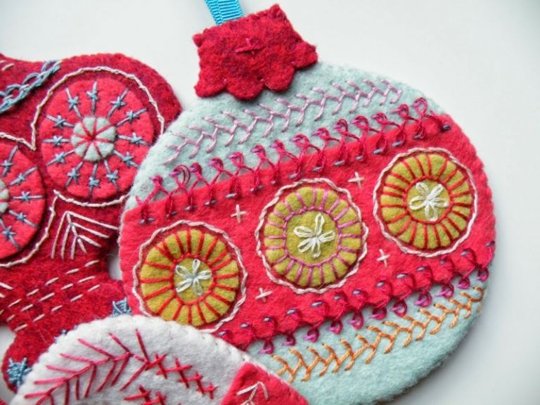 Drobotné vianočné ozdoby si vyrobte sami - vyrobte si pekné motívy z látky drotár vianočná dekorácia tkanina ušiť vianočnú guličkovú čipku