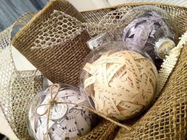 Ozdoby na vianočný stromček zdobia plastovú papierovú výplň ozdoby na vianočný stromček ozdoby z plastového papiera