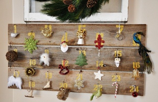 adventný veniec si vyrobte rustikálne podlahové dosky malé ozdoby adventný veniec rustikálne podlahové dosky malé ozdoby