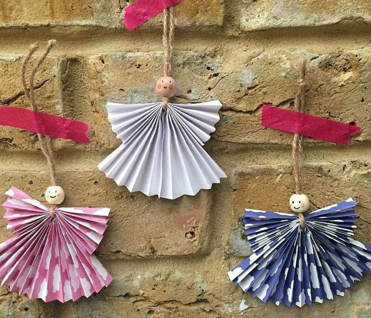 Vianočný anjelský drotár s deťmi, drevený korálkový papier, skladací papier, ľahký nápad