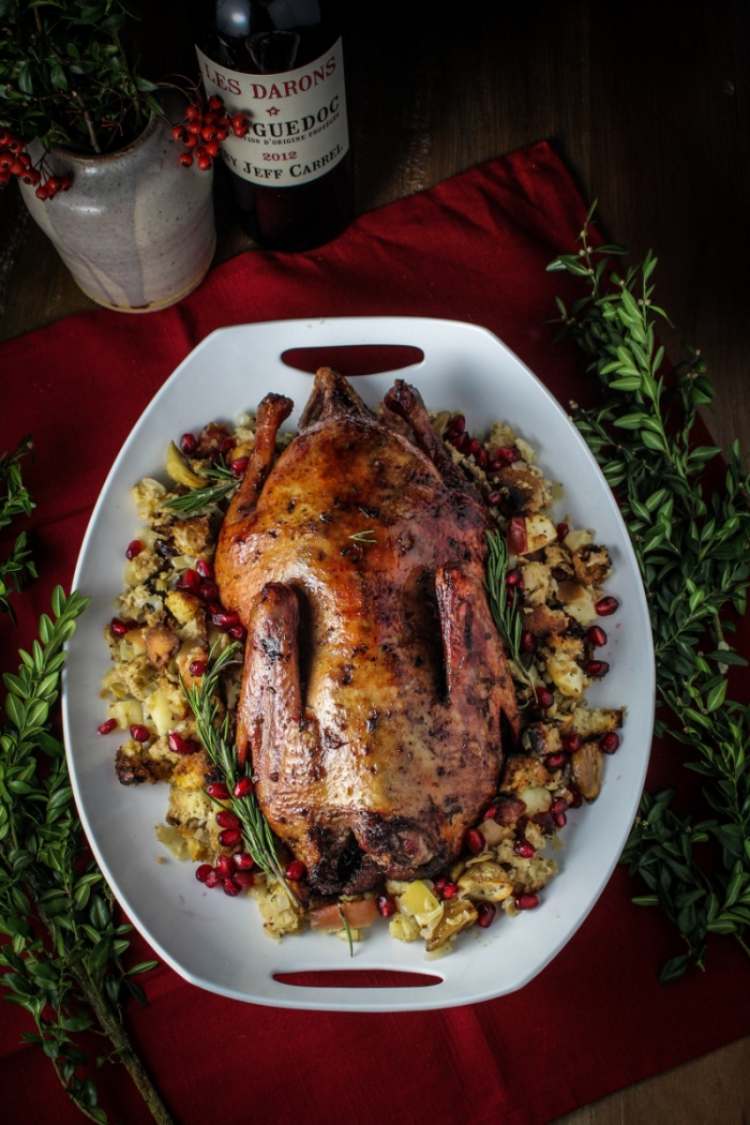 Čo viac si môžete priať na vianočný stôl - kačica glazovaná vianočné večere-nápady-jednoduché-menu-hlavné-jedlo-pečená-kačica-podávať