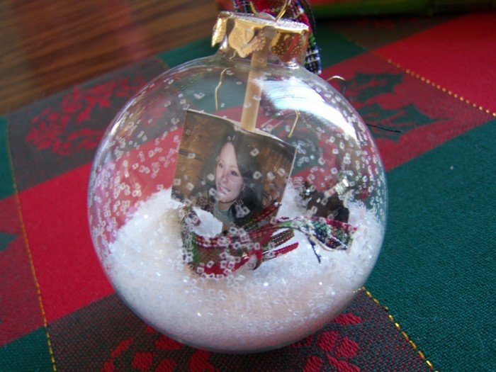 veľmi osobný darček pre dievčatá na Vianoce Personalizované-vianočné gule-s-fotografiou