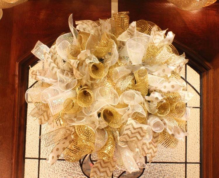 Vyrobte si svoj vlastný vianočný veniec sieťovina z bieleho zlata