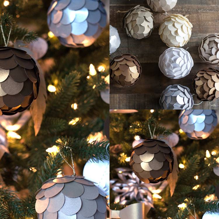 Z trblietavého papiera vystrihnite vianočné gule a prilepte ich na polystyrénové gule