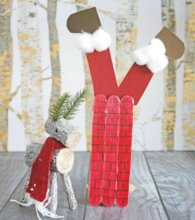 Santa Claus drotári deti s drevenými miešadlami