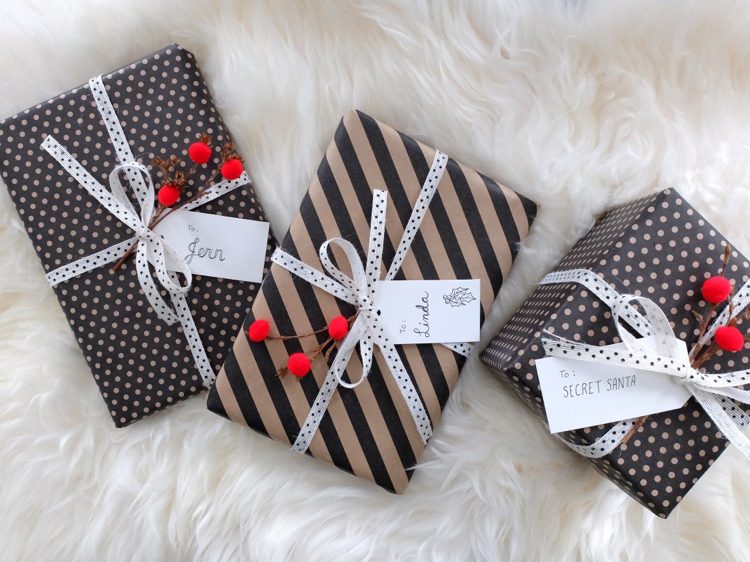 Vyrobte si darčekové balenie sami a ozdobte nápady na škatule a knihy farebným baliacim papierom