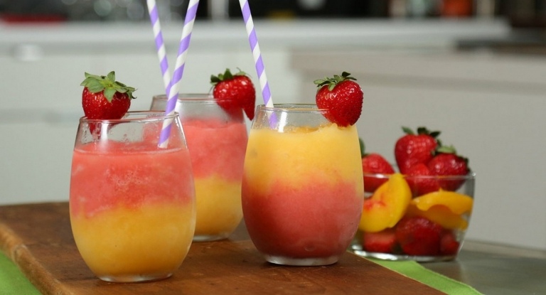 Jahody Broskyne Víno Slushie Recept Zdravý letný nápoj Jedzte ovocie chudnutie