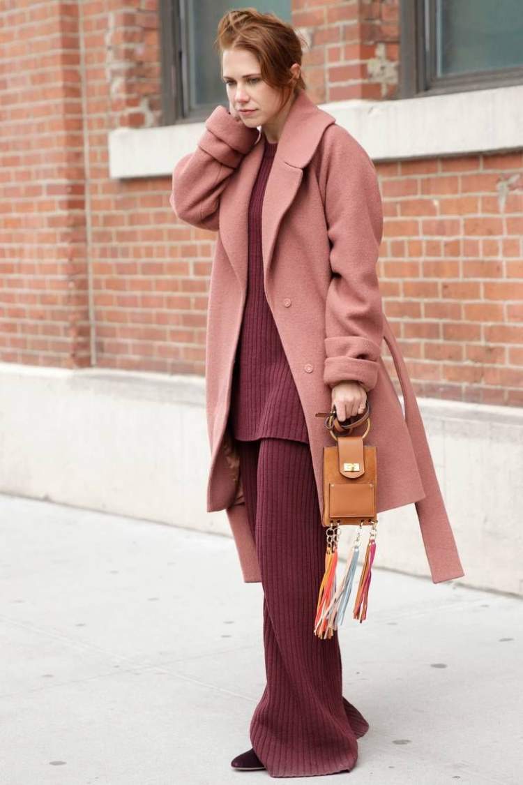 Ktorá farba sa hodí k starej ružovej monochromatický vzhľad trend jar