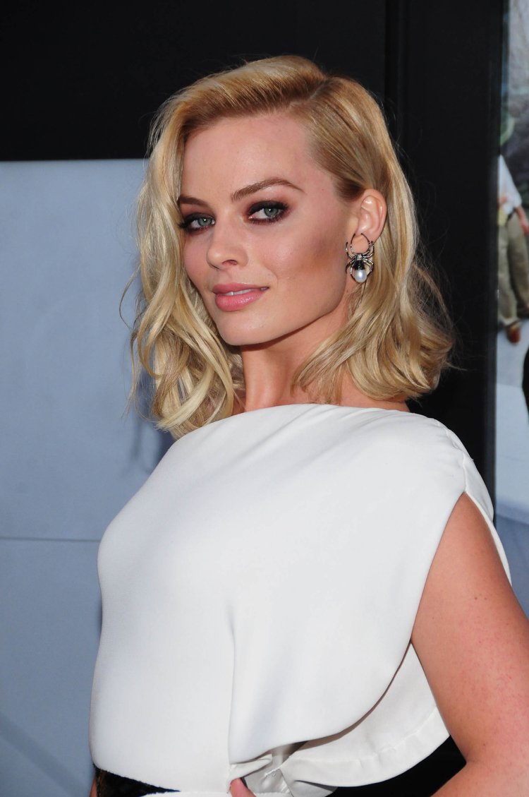 ktorý-účes-melír-melír-Margot-Robbie