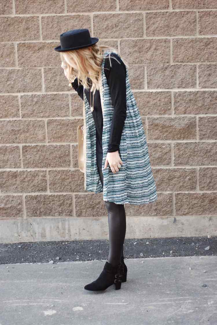 Aké topánky nosiť legíny jesenné čierne členkové topánky so širokým podpätkom