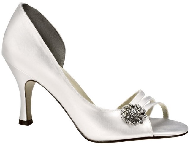 Svadobné topánky pootvorené na ramienka-peep-uzavretá päta open-toe-subtílne-ramienka-zdobené-topánky-svadba