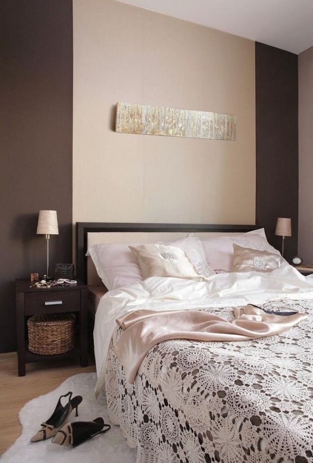 farba steny spálňa hnedá béžová háčkovaný prehoz farba steny-spalna-hnedo-béžovo-háčkovaná-prehoz