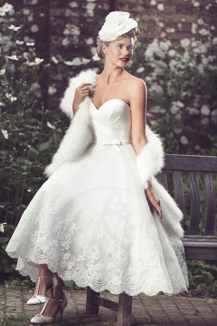 Ktoré svadobné šaty pre akú postavu malé ženy Vintage svadobné šaty Čipkovaný svadobný účes