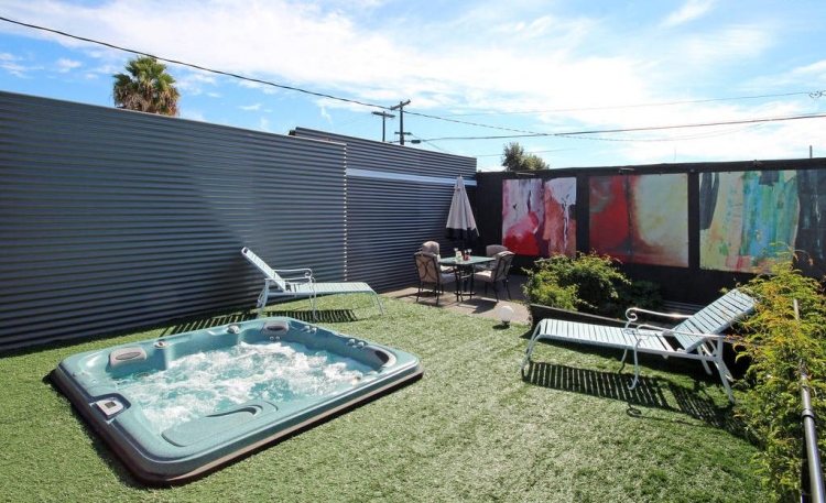 vírivka-záhrada-podlaha-vstavaný-zapustený-súkromný plot