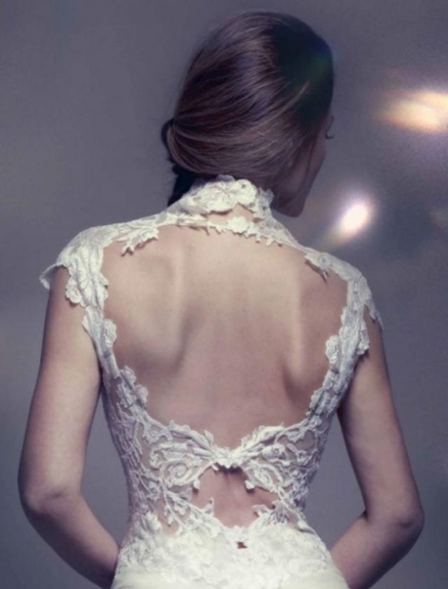 Zadný výstrih sa stáva golierom nevesta chrbát výstrihu dizajn šaty módne