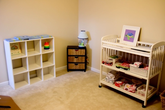 Výmena počiatočného vybavenia stola na skútri Prebaľovací stôl z kovu na kotúč