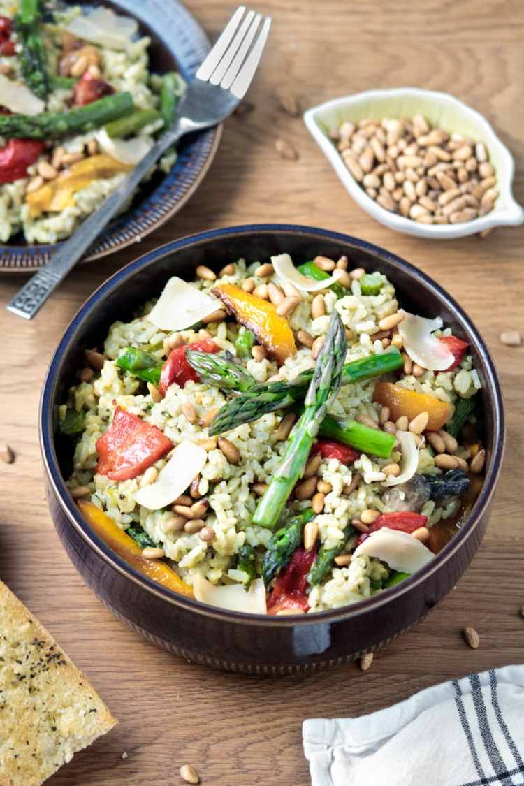 zeleninovo-píniové oriešky-rizoto-špargľa