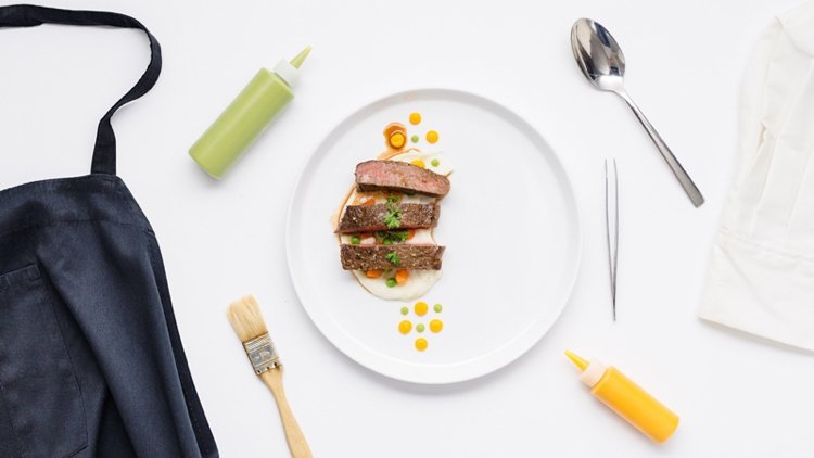 Nástroj na servírovanie tanierov pinzeta kefa lyžica fľaša