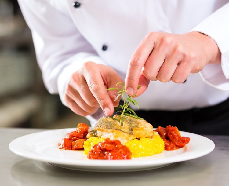 Servírovacie taniere pravidlá tipy obrázky