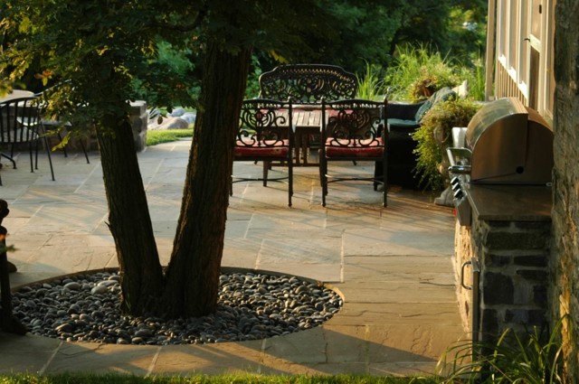 Terasové kamenné dosky podlaha kovový kovaný nábytok