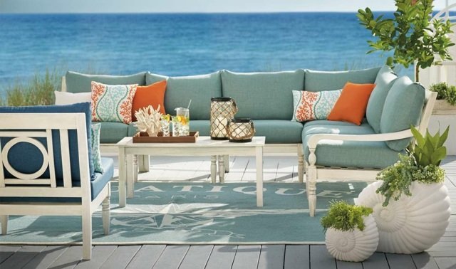 Pohodlný a útulný kvetináč v stredomorskom štýle