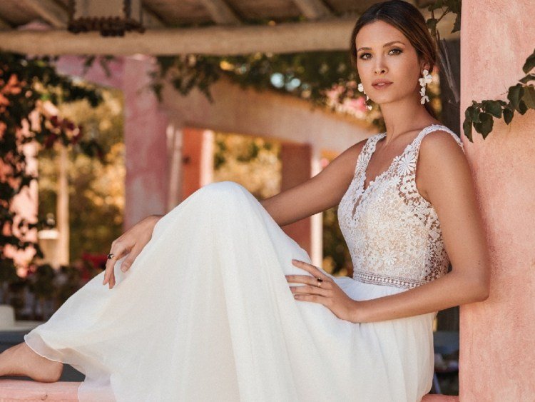 Oslávte udržateľnú svadbu s použitými alebo požičanými svadobnými šatami