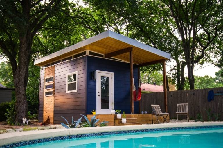 Vytvorte mŕtvy kút v záhrade s domom pri bazéne