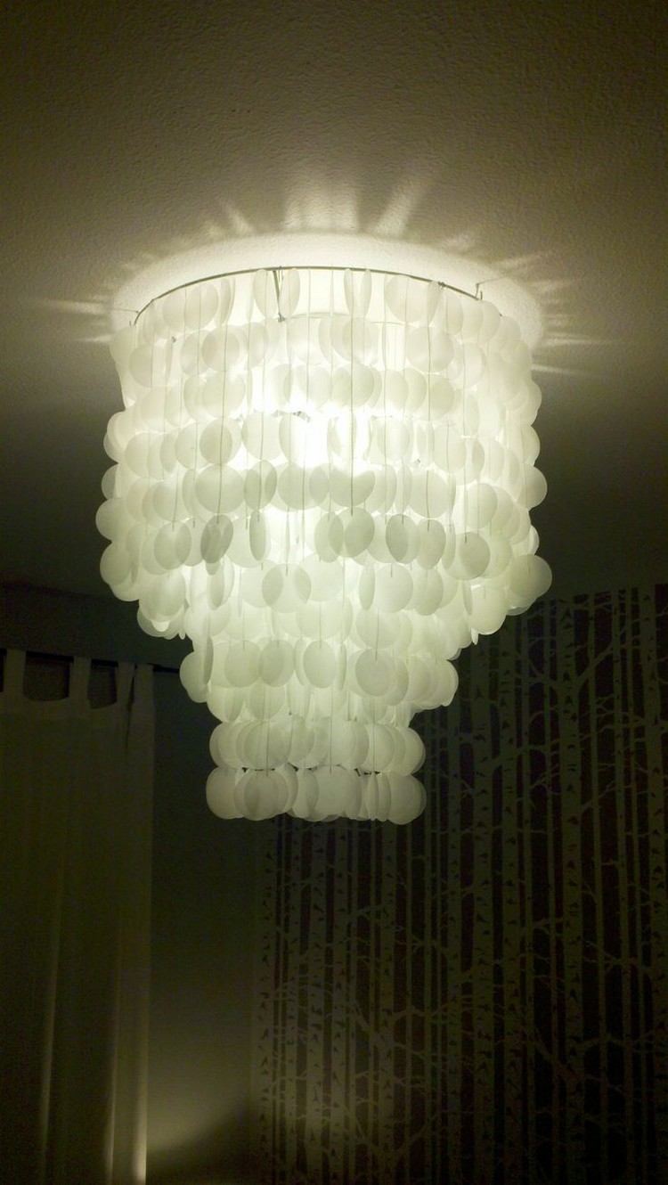 Luster-urob si sám-vosk-papier-kruhy-polotransparentný